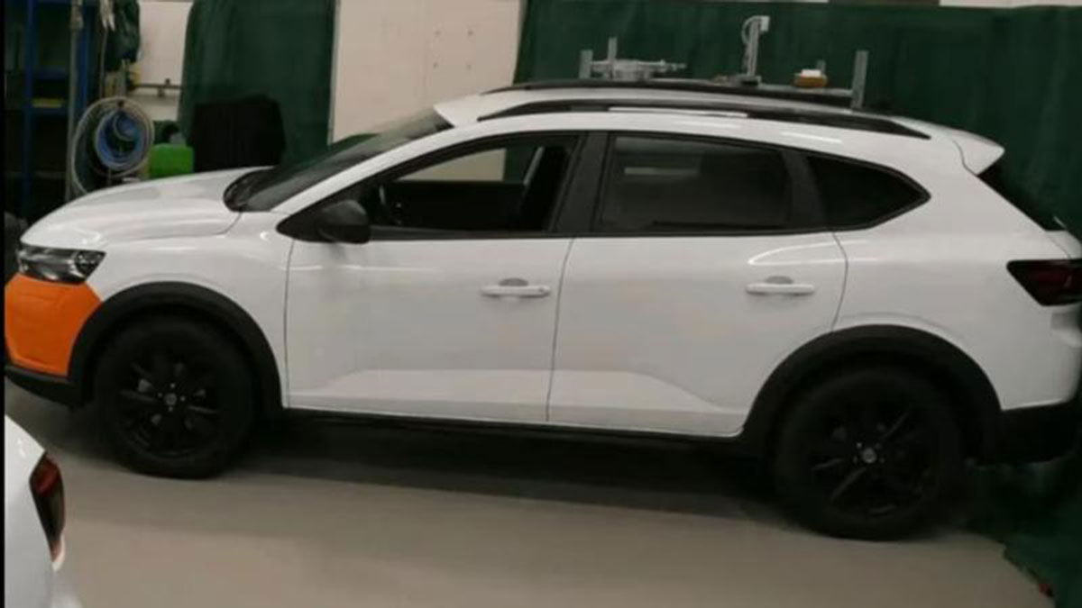 Διαρροή: Το νέο Dacia C-Neo εμφανίστηκε χωρίς καμουφλάζ